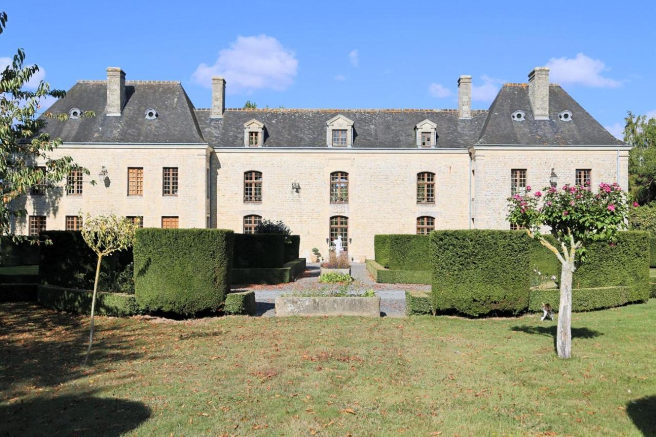 Chateau Du Bu Anctoville Exterior photo