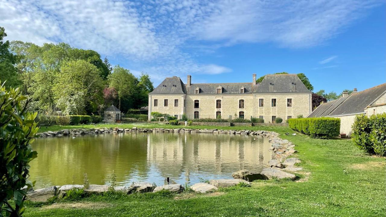 Chateau Du Bu Anctoville Exterior photo