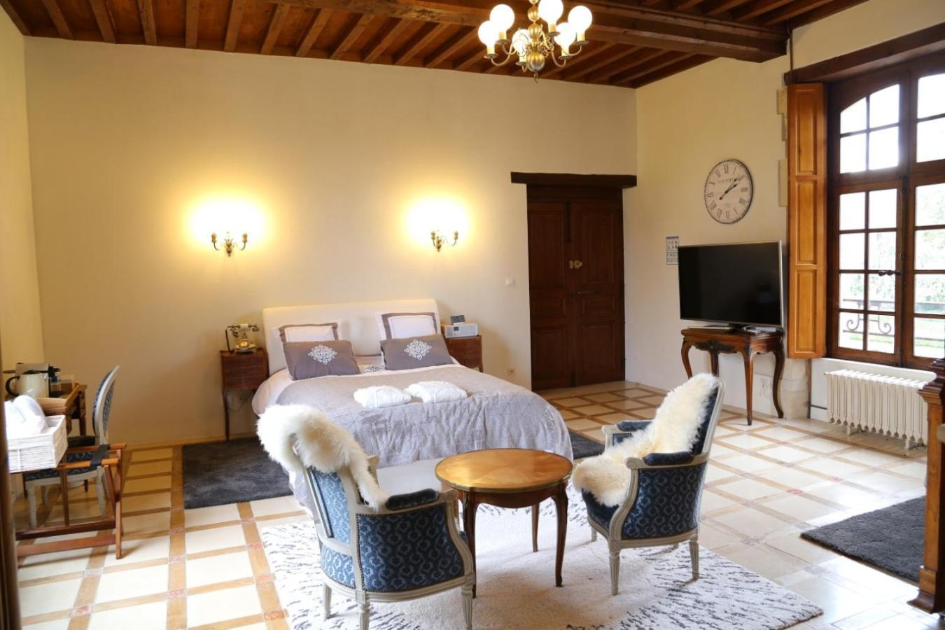 Chateau Du Bu Anctoville Room photo