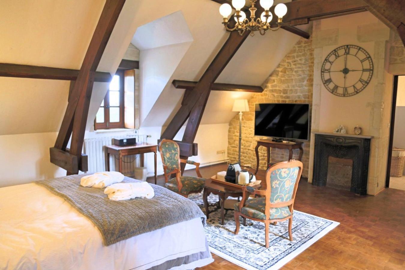 Chateau Du Bu Anctoville Room photo