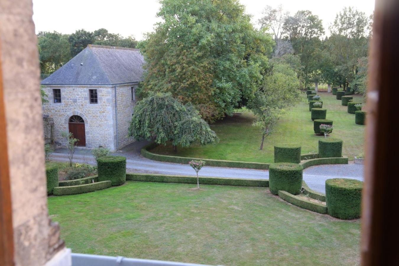 Chateau Du Bu Anctoville Room photo